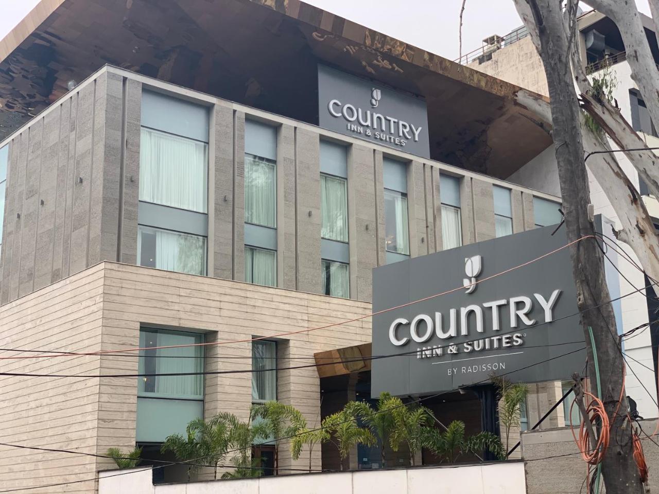 Country Inn & Suites By Radisson Chandigarh Zirakpur Bagian luar foto